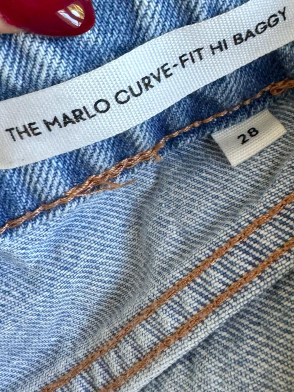 ARITZIA/DENIM FORUM | THE MARLO CURVE-FIT HI-RISE LOOSE JEAN | SIZE 28 - Picture 10 of 11